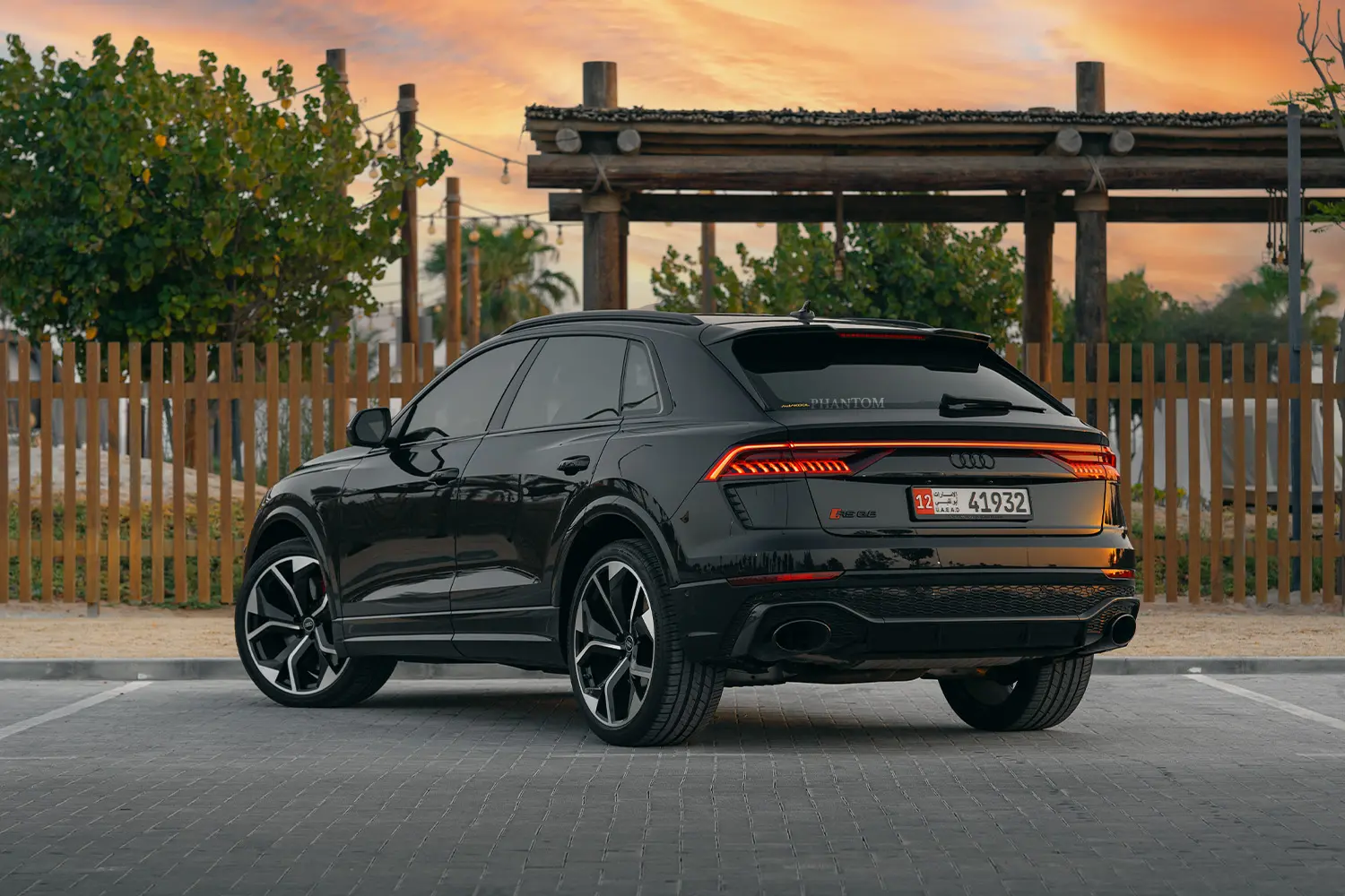 Audi RS Q8 full