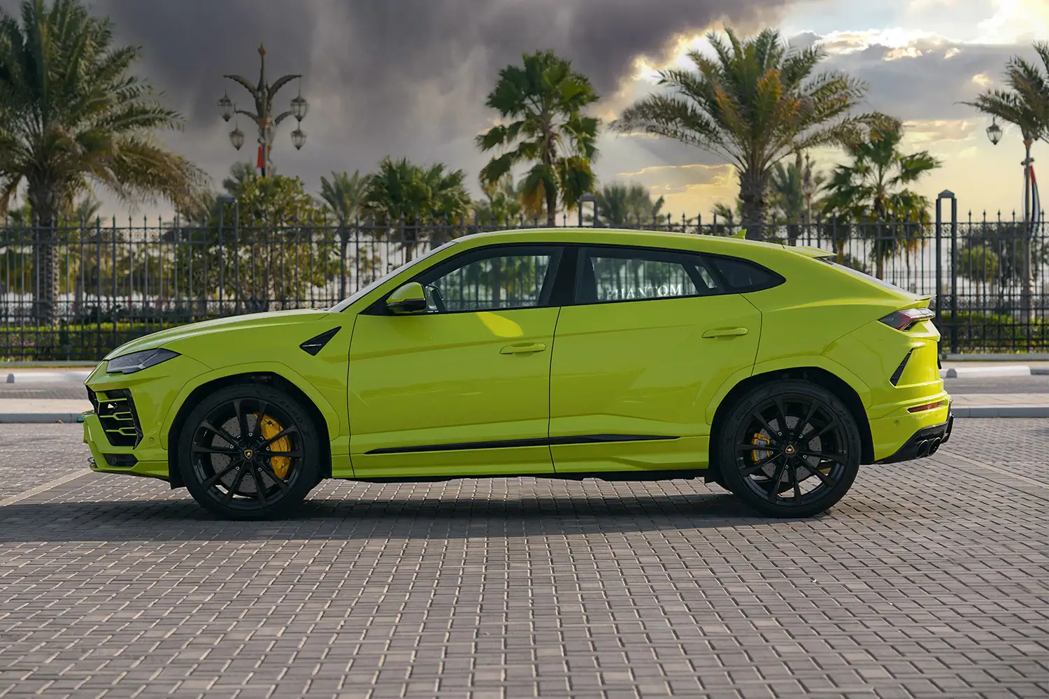 Lamborghini Urus full