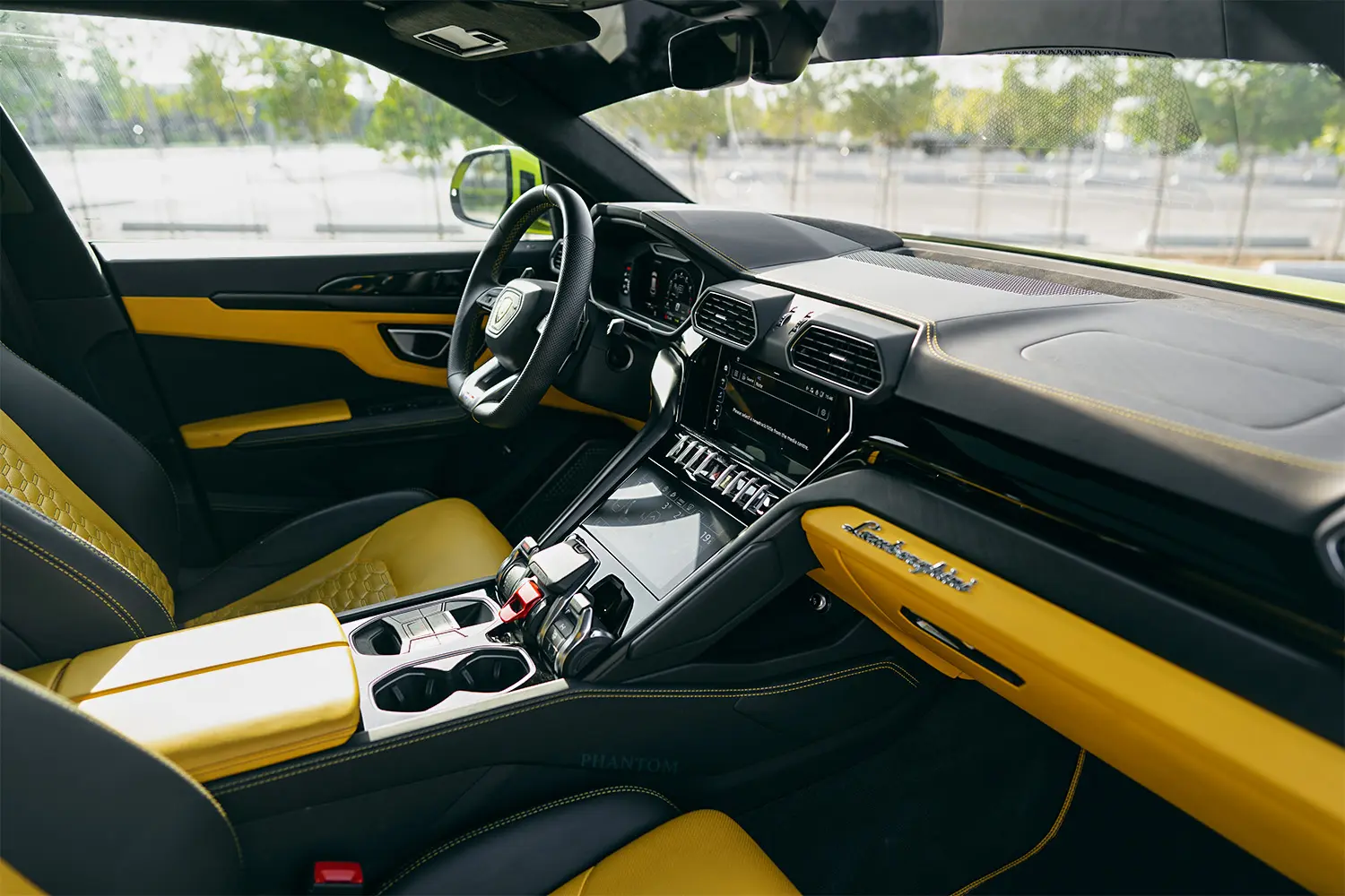 Lamborghini Urus full