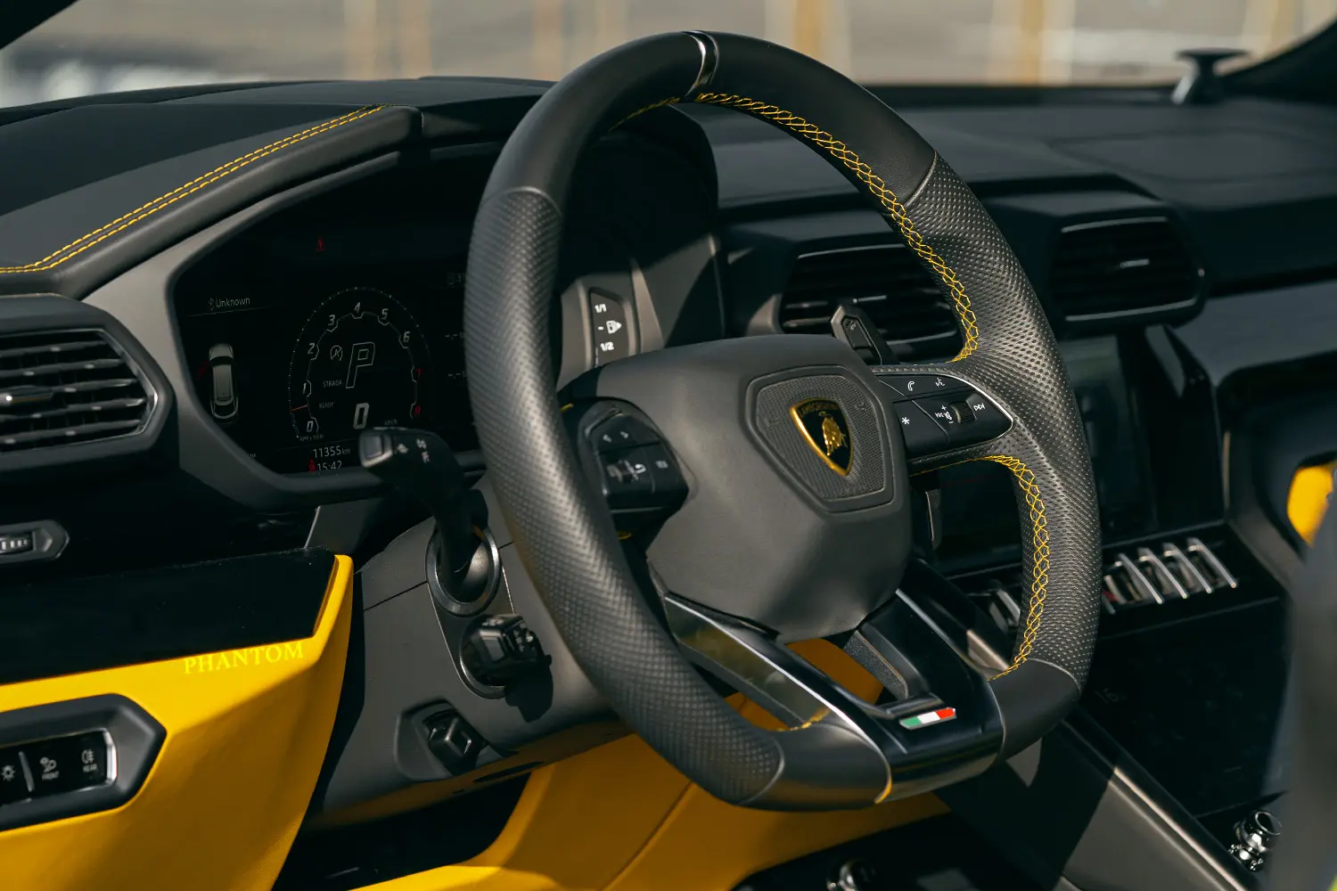 Lamborghini Urus full