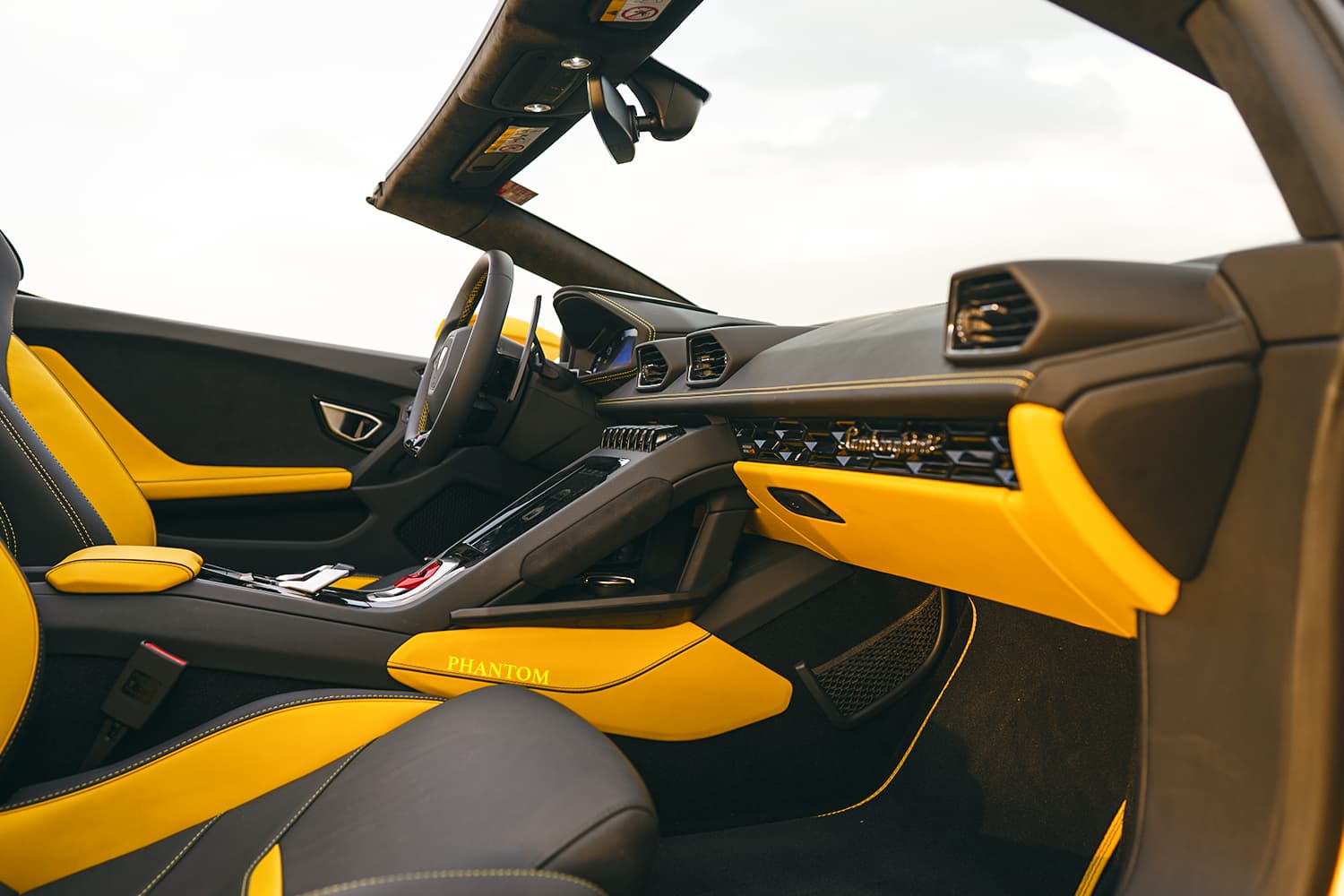 Lamborghini Huracan EVO Spyder full