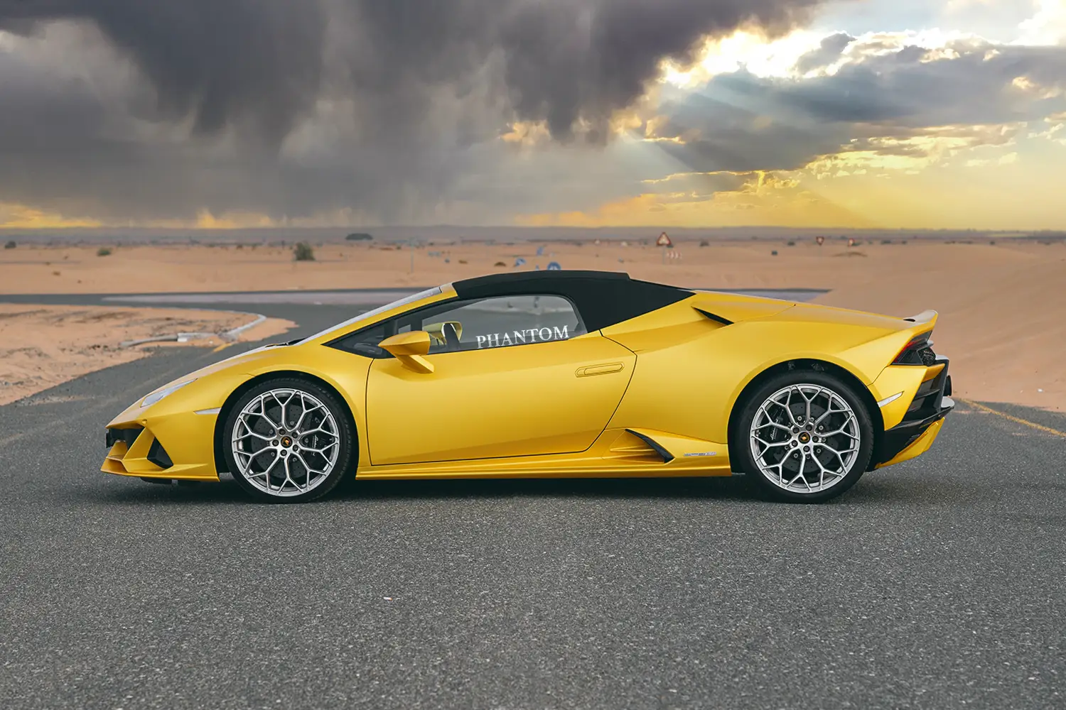 Lamborghini Huracan EVO Spyder full