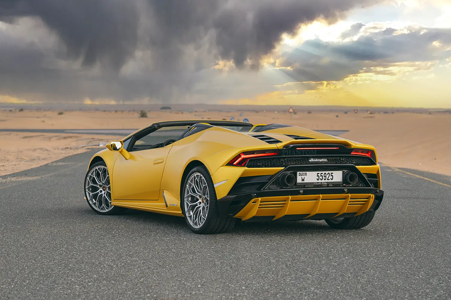 Lamborghini Huracan EVO Spyder full