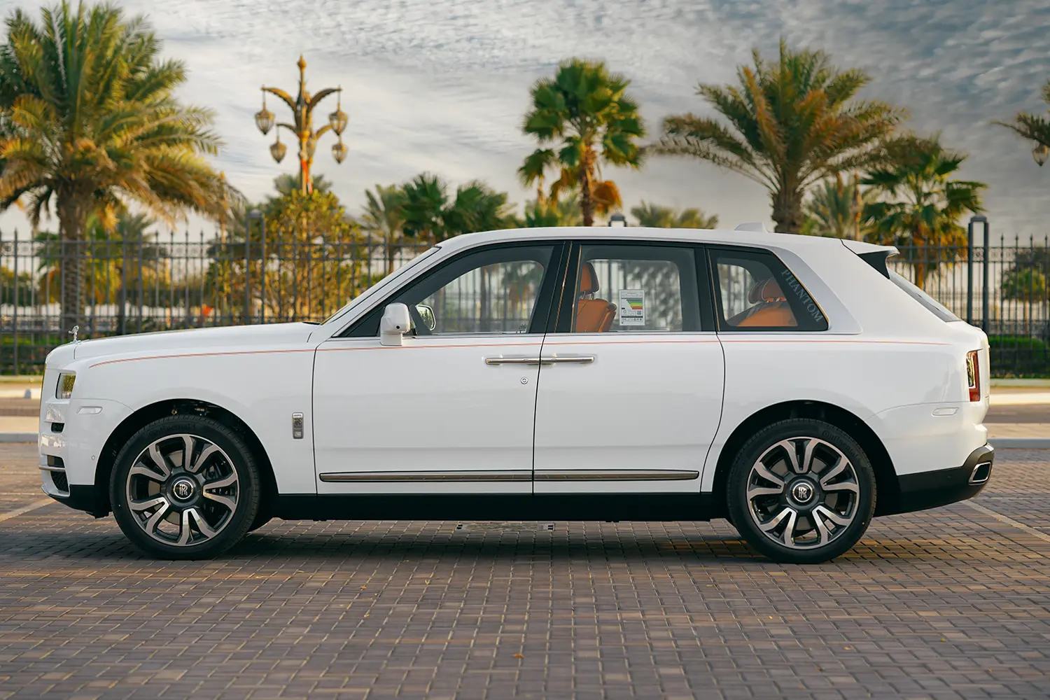 Rolls Royce Cullinan full