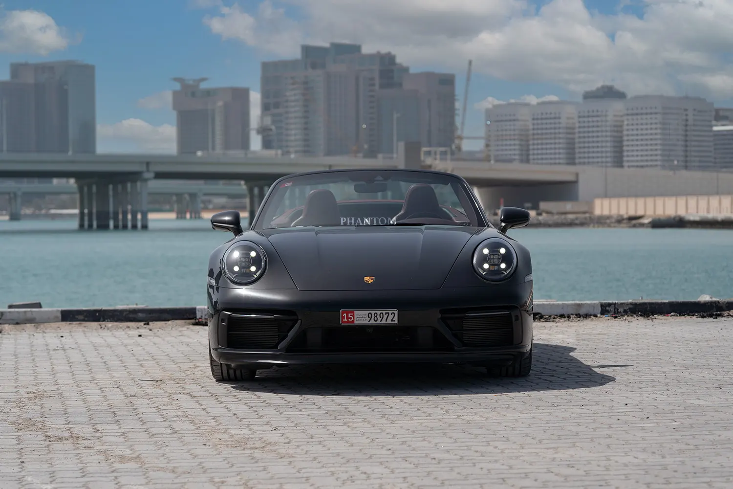 Porsche 911 GTS Cabriolet full