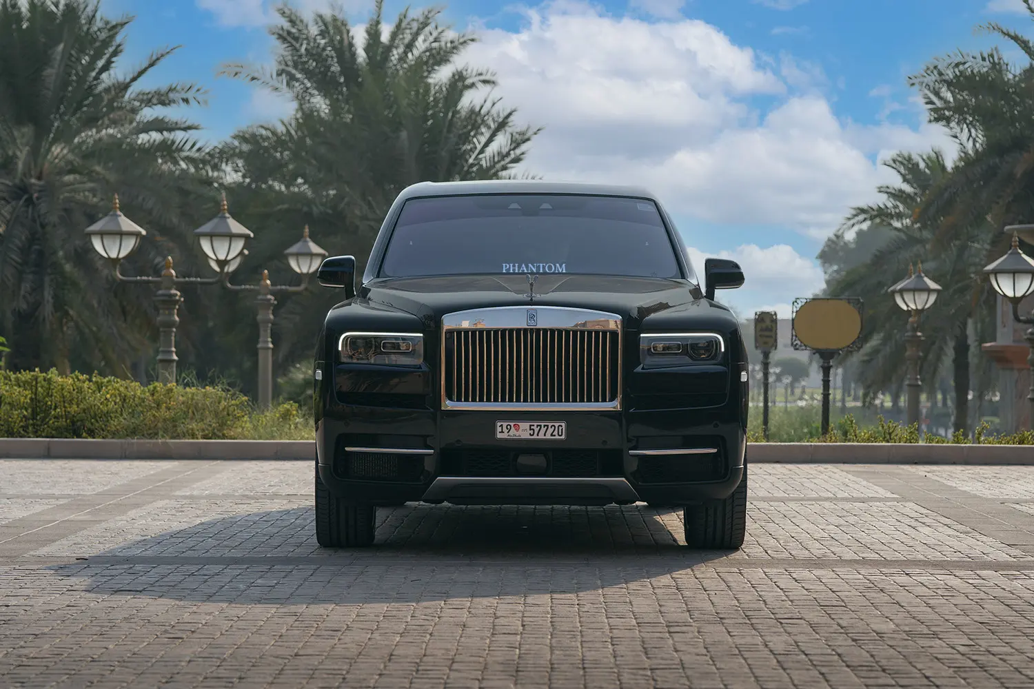 Rolls Royce Cullinan full