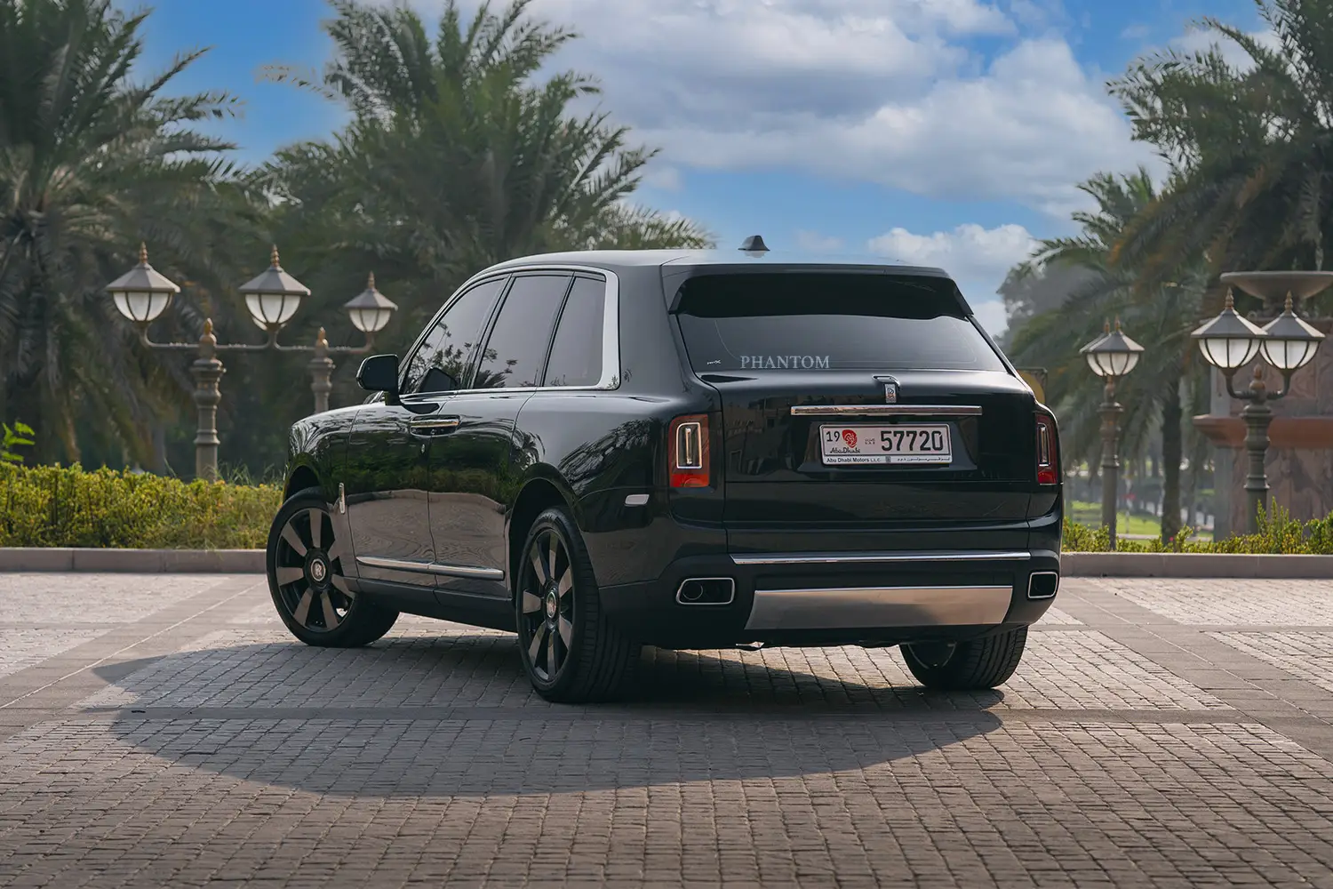 Rolls Royce Cullinan full