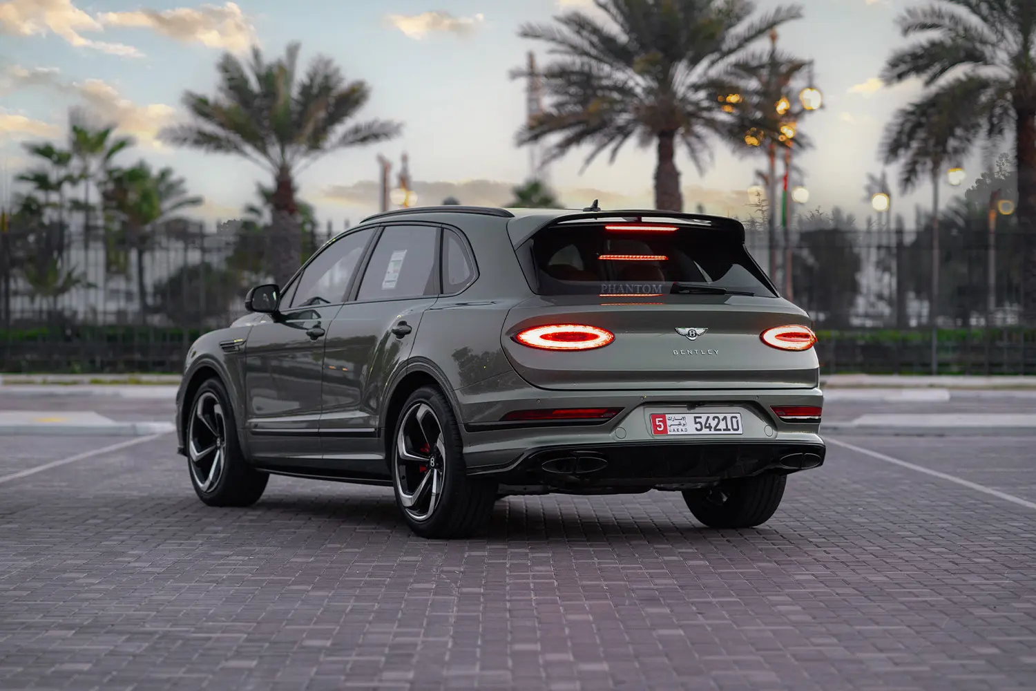 Bentley Bentayga S full